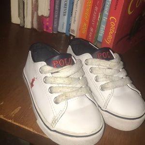 Used baby shoes size 6